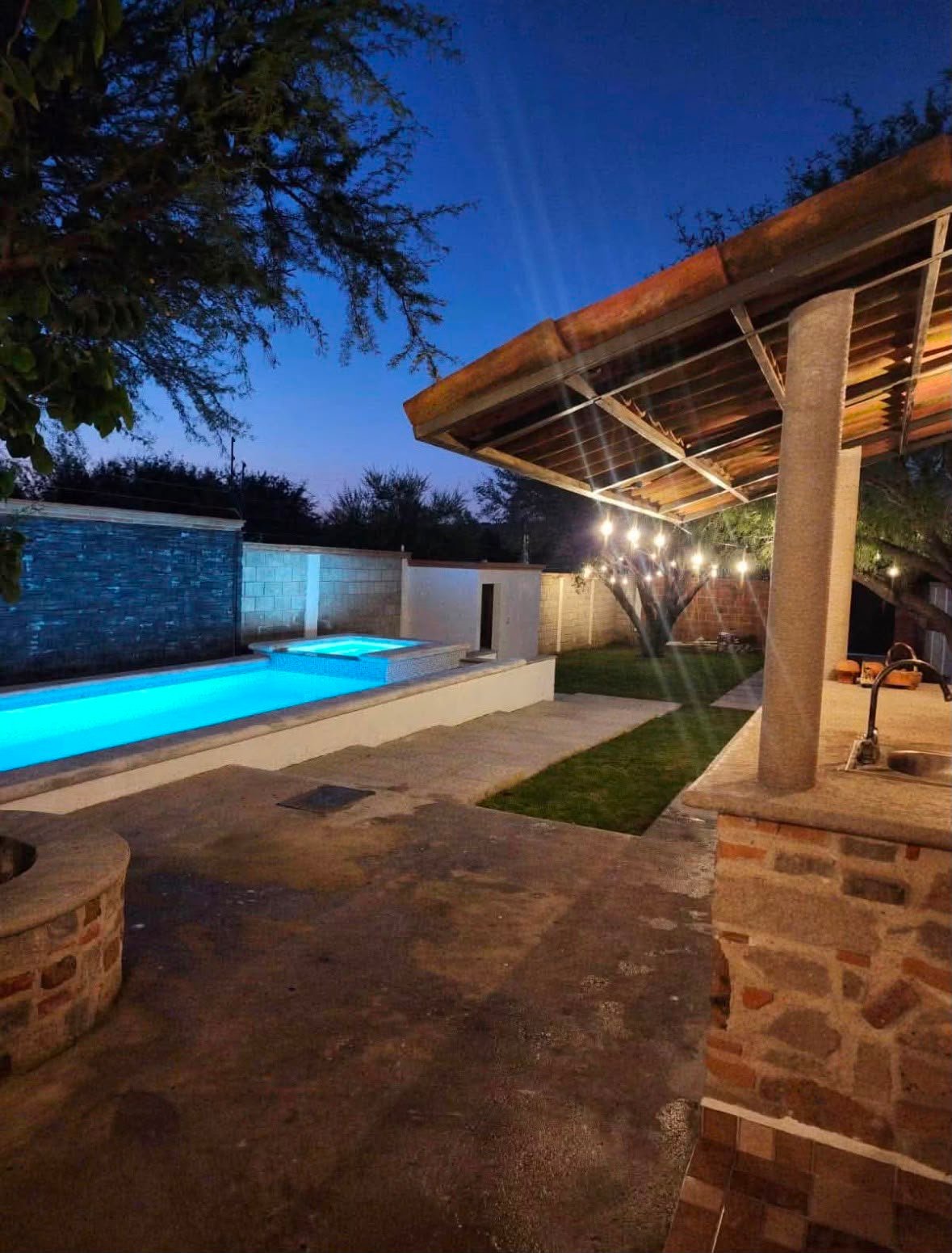 Área techada de bar y terraza en casa vacacional en Tequisquiapan